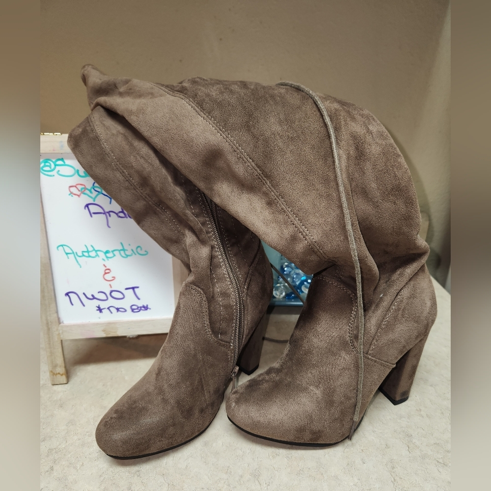 Women's Thigh High, High Heel, Lace-Up Stretch Boot, Brown, SZ: 5.5 ~ NWOT